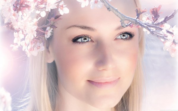 женские лица