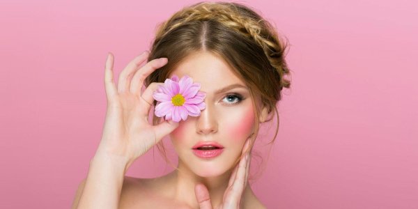 ромашка розовая