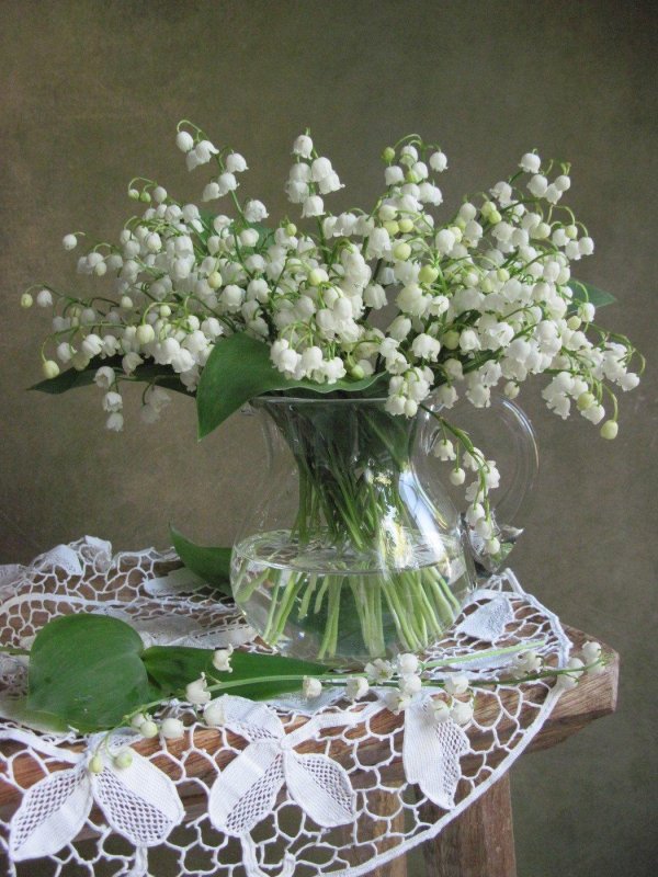 натюрморт с ландышами