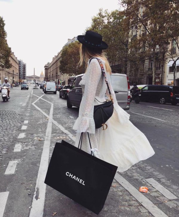 chanel shopping bag
