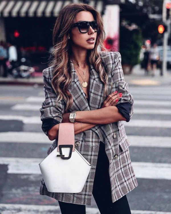 луки с клетчатым пиджаком женские