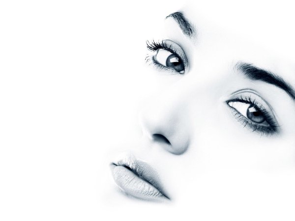 глаза женщины