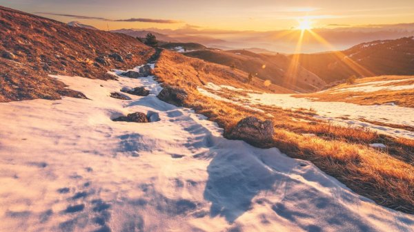 рассвет в горах