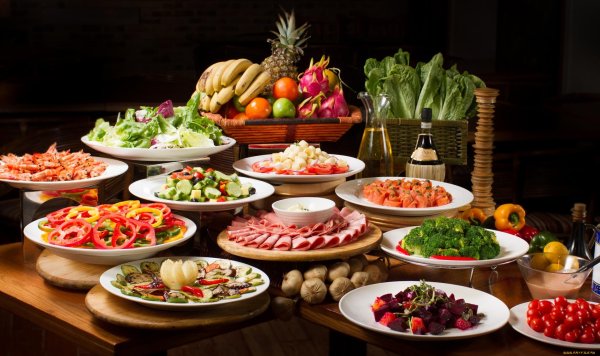 богатый стол