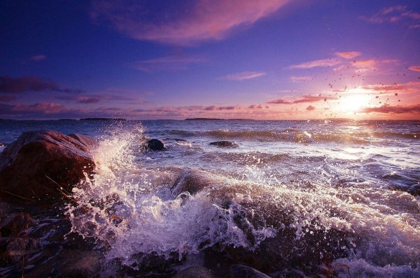 волны ночью