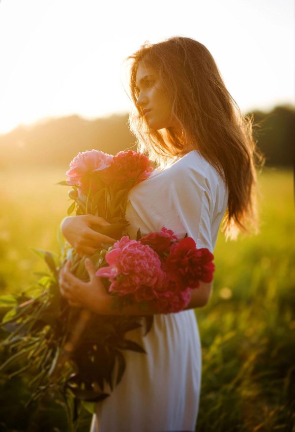 счастливая девушка