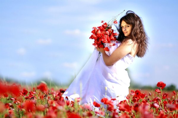 фотосессия в маковом поле