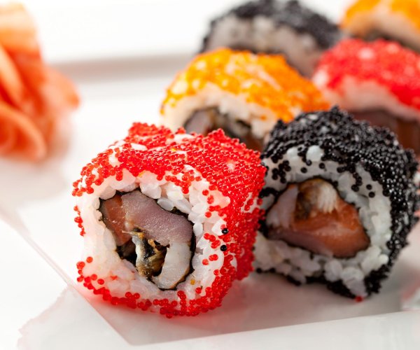 суши с икрой