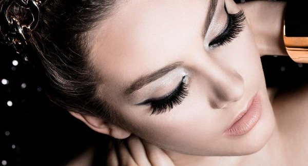 нарощенные ресницы