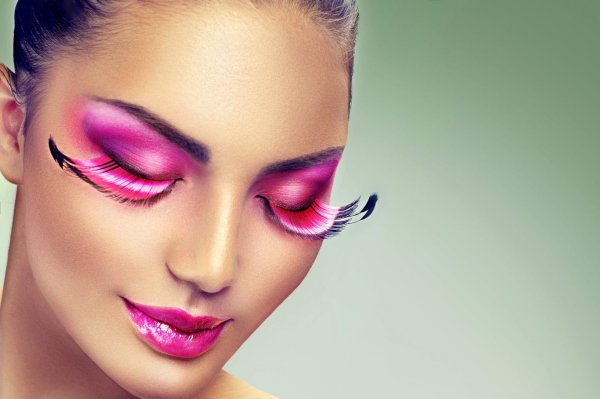 яркие макияж