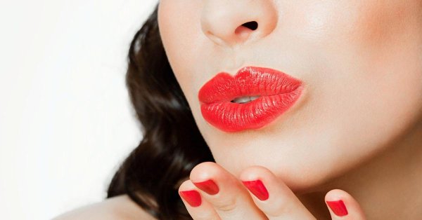 соблазнительные губы