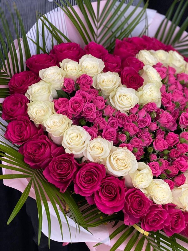 розы в виде сердца