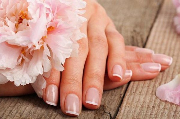 маникюр классический
