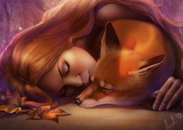 девушка обнимает лису