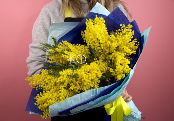 букетик мимозы