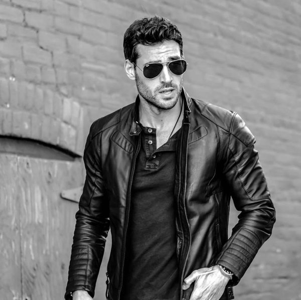 кожаная куртка