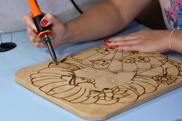 выжигать по дереву