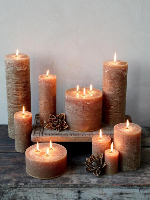 коричневые свечи