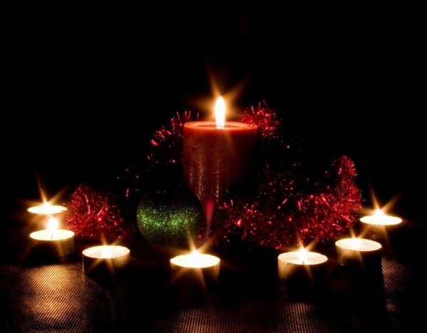 новогодние свечи