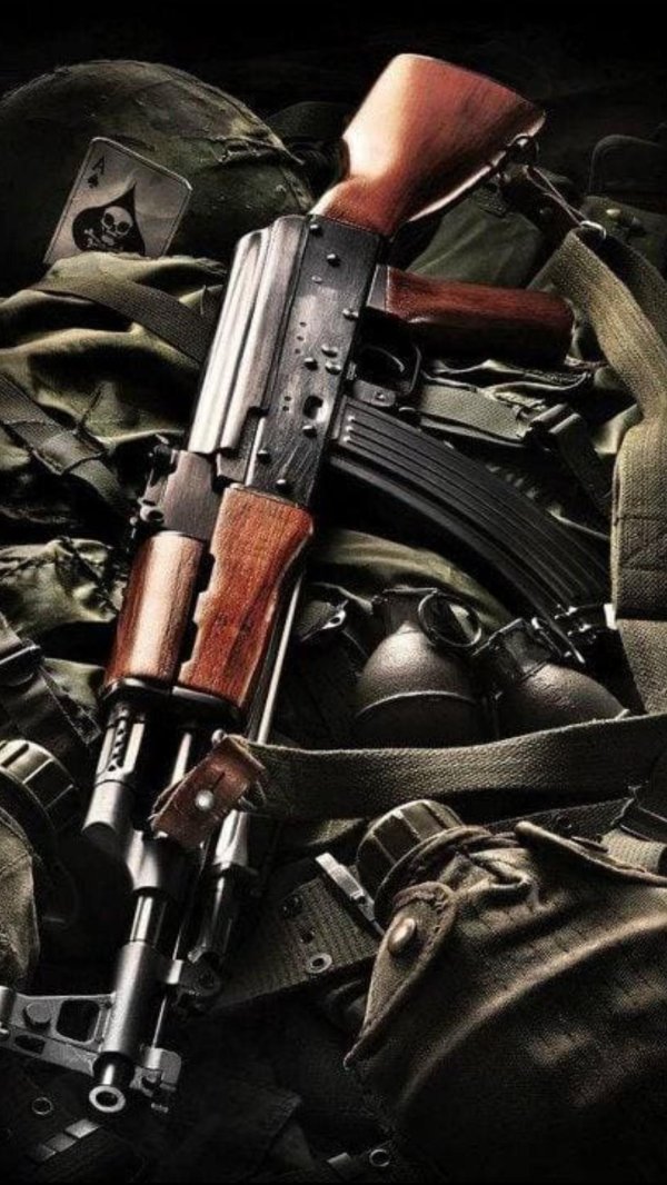 пистолет и автомат