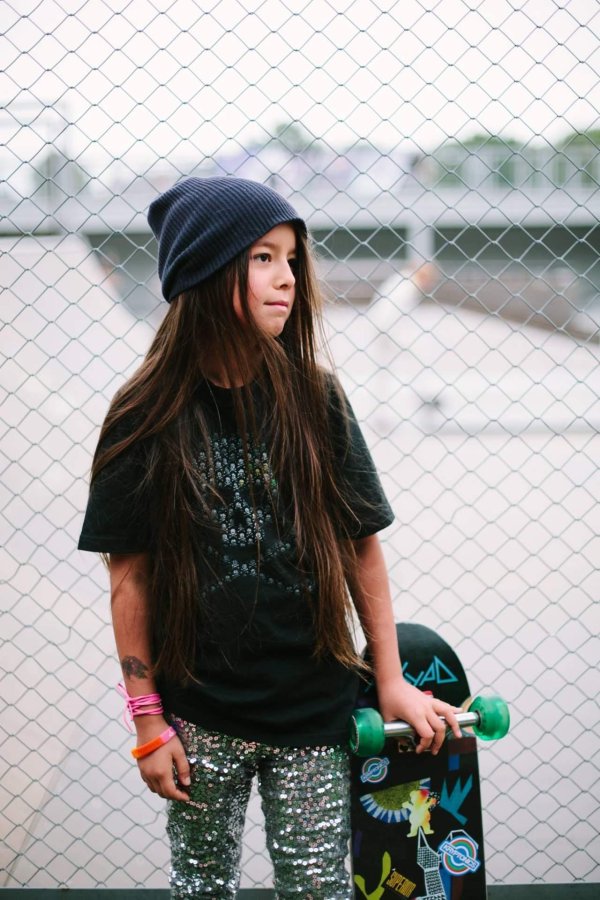 скай браун скейтбордистка