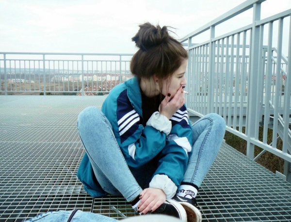 грустные подростки