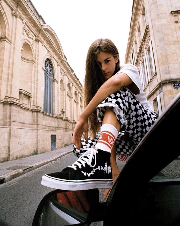 кроссовки модные