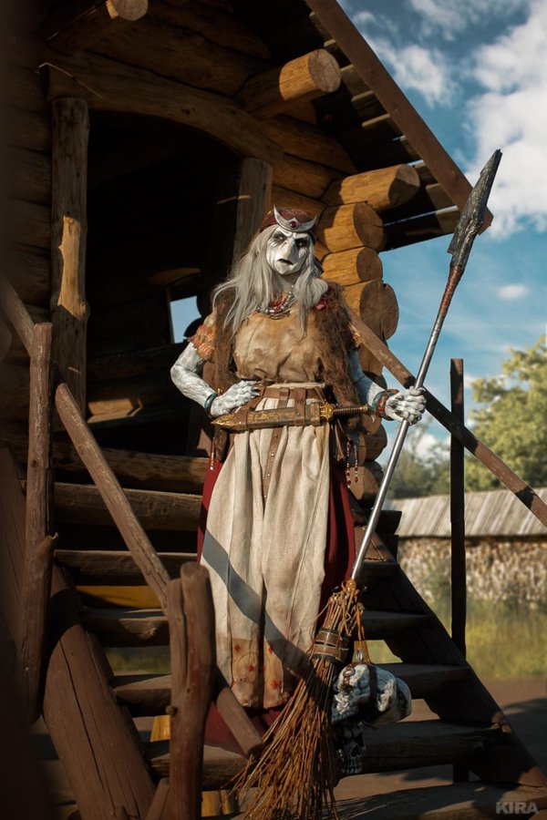 баба яга косплей