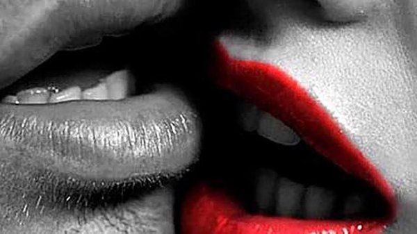 страстная поцелуй