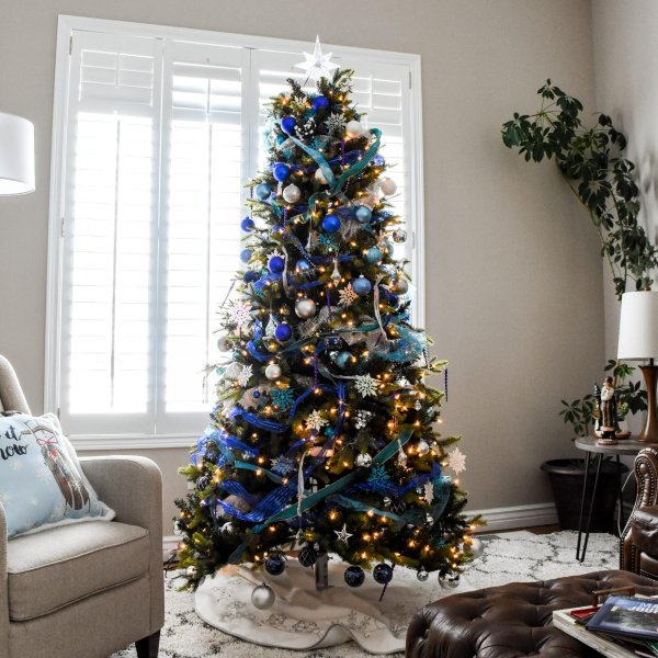 украшение елки