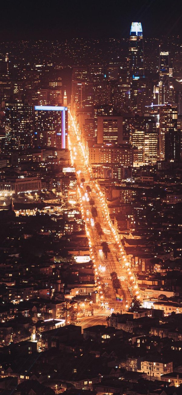 ночной мегаполис