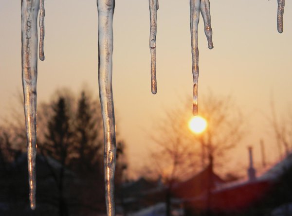 сосульки весной