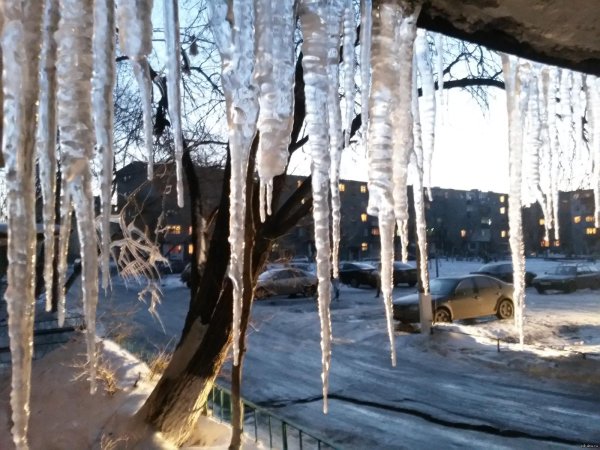 сосульки весной