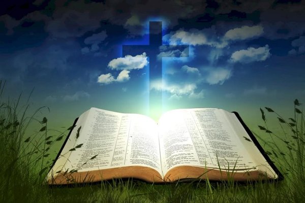библия и крест