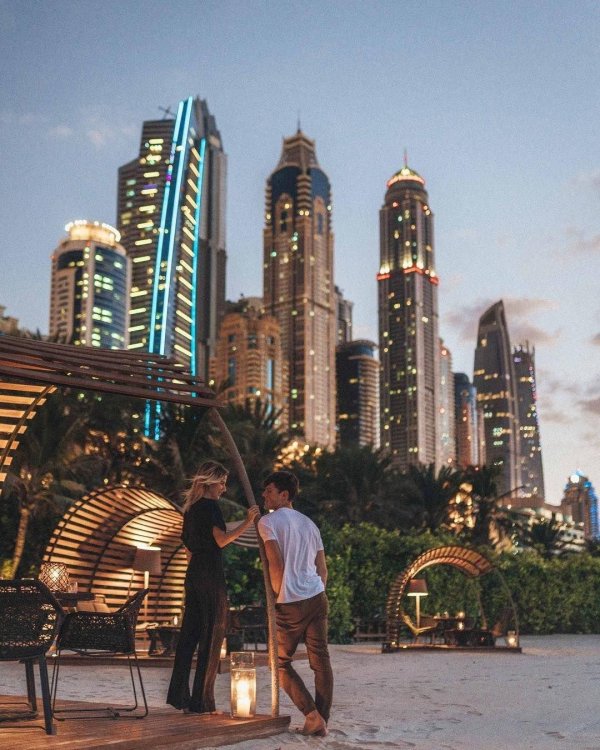 в дубае