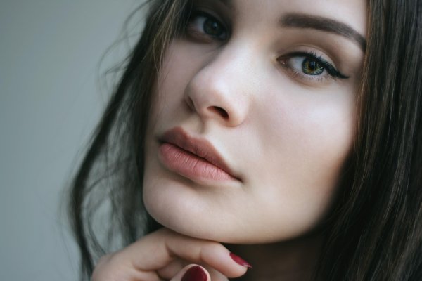 глаза девушки