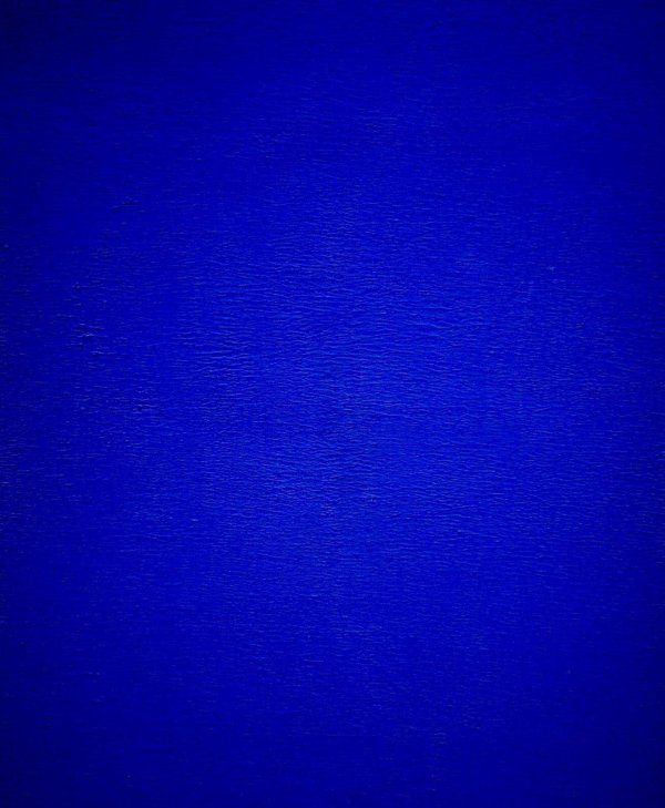 цвета синего