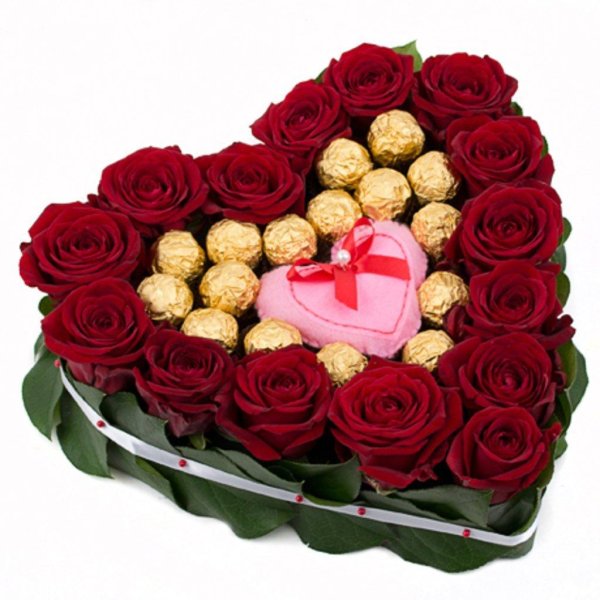 сердце из конфет