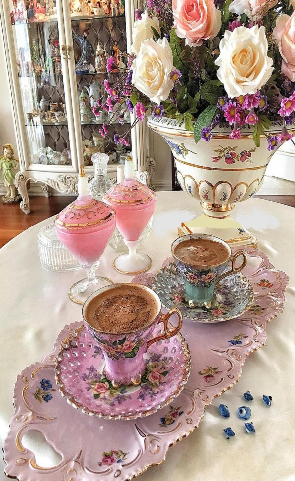 роскошные кофейные чашки