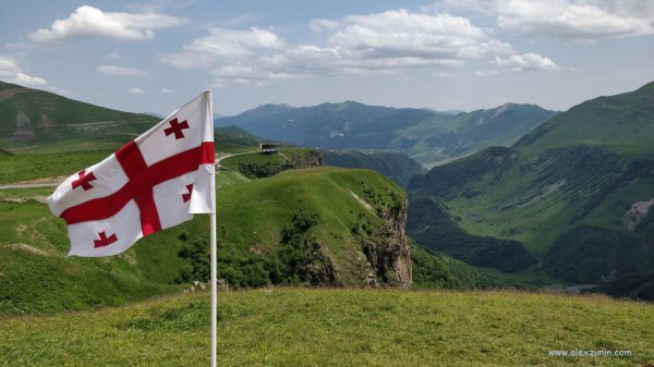 грузии флаг