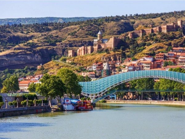 мост мира тбилиси