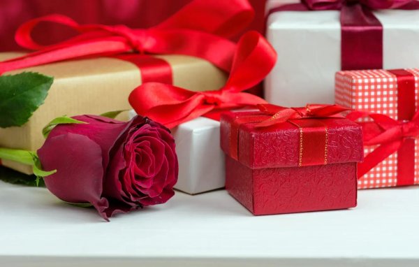 красивые подарки