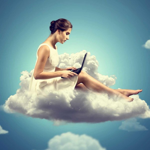 человек на облаке