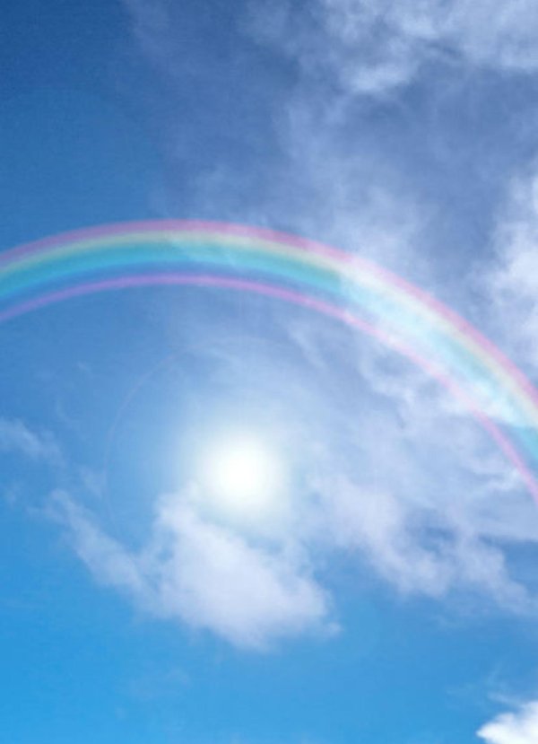 облака с радугой