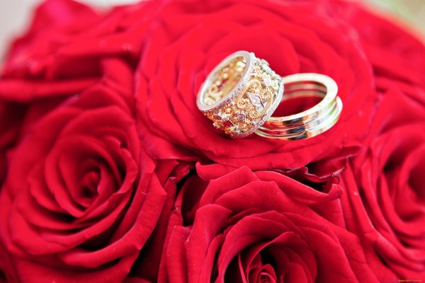 цветы с кольцом