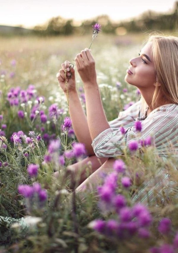 девушки летом