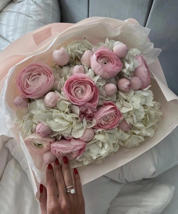 ранункулюс монобукет