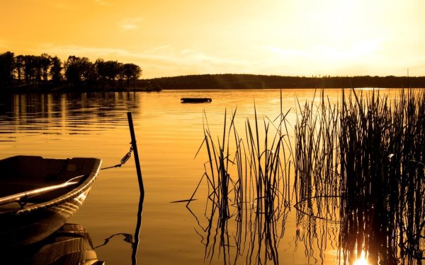 закат озеро