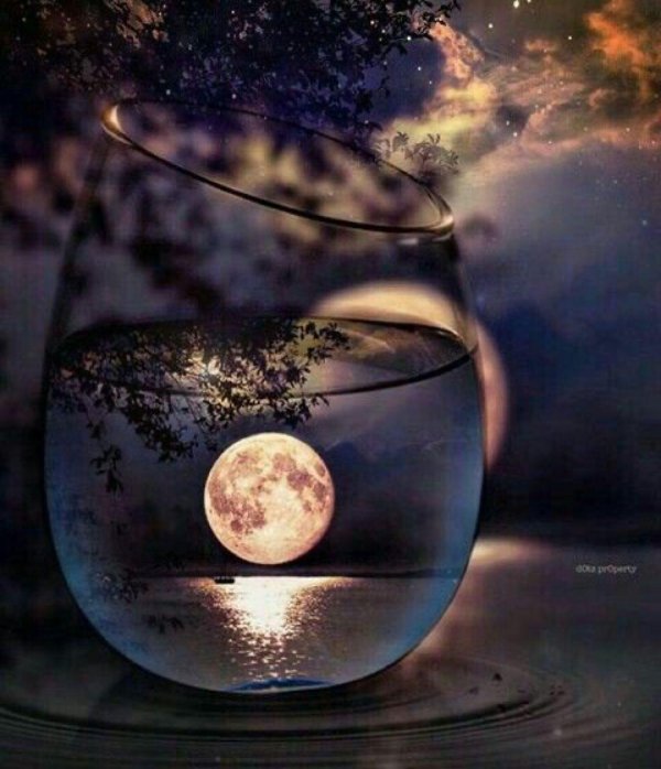 луна в бокале
