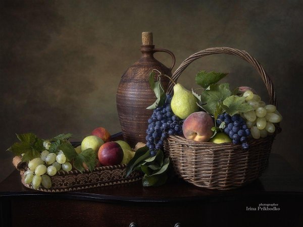 натюрморт виноград